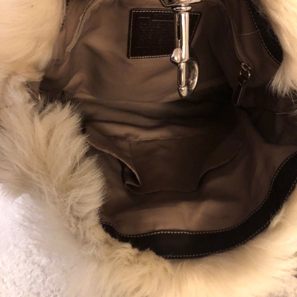 Coach purse with real rabbit fur - Picture 4 of 6